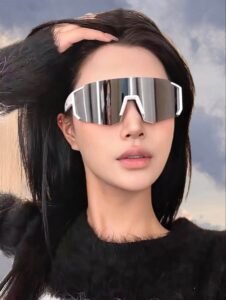 kính mát thể thao